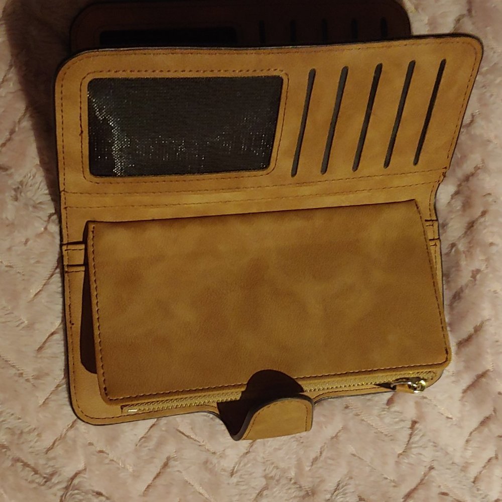 Wallet - Picture 3 of 4